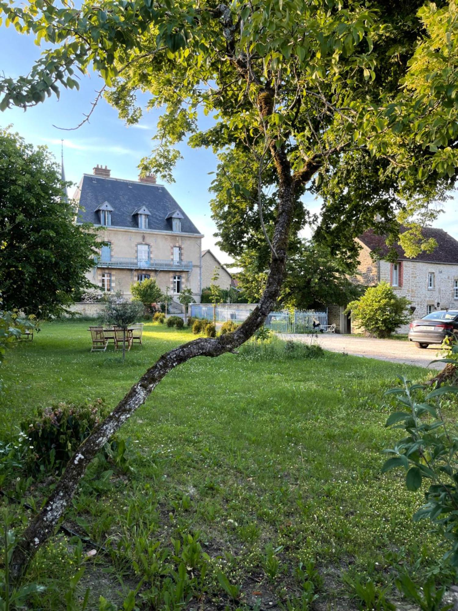 La Closerie De Gigny Maison Templiere Avec Piscine,Jacuzzi Exterior photo